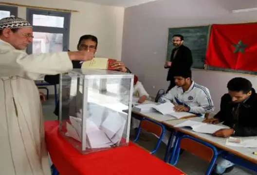 غياب محاضر توثيق نتائج التصويت بعدد من الدوائر في سيدي إفني يطرح إشكالات قانونية
