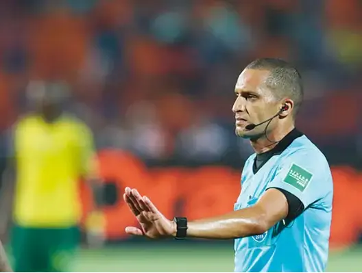 المغربي رضوان جيد ضمن حُكام كأس العالم للأندية بالمغرب