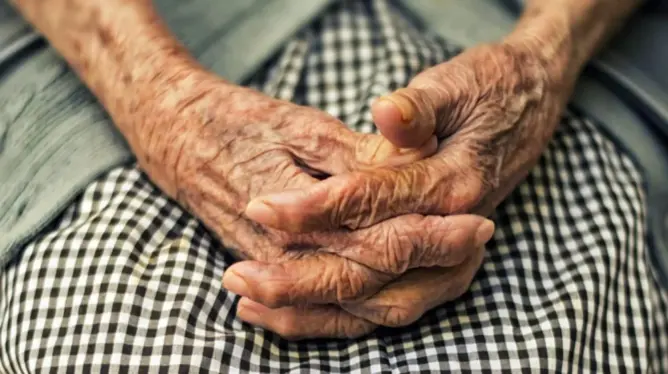 ناهز عمرها 100 عام.. العثور على جثة عجوز معلقة ببيتها ضواحي تارودانت