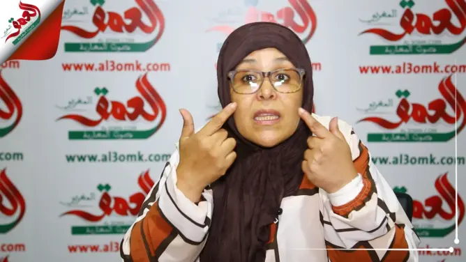 مسؤولة اجتماعية تتعرض للاحتجاز بعد “فضحها” إهمال رجل مسن بـ”السويسي” (فيديو)