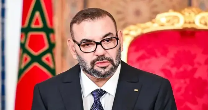 الملك محمد السادس يوشح 498 موظفا بوزارة التعليم بأوسمة الاستحقاق الوطني