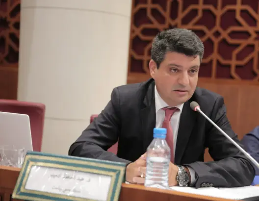 أدمينو: خطاب الملك اعتبر أن سلاح المغرب لمواجهة المؤامرات هو الديمقراطية والاستقرار