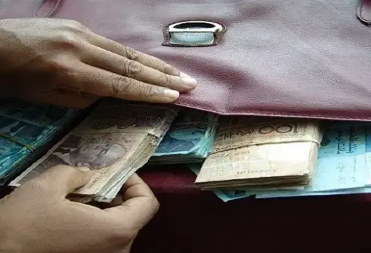 الدولة تستعيد نصف مليار درهم من المال المختلس وتتفادى دفع 6 ملايير من المطالب المالية