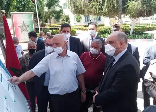 والي فاس مكناس يتفقد عملية تلقيح الأطفال المتمدرسين