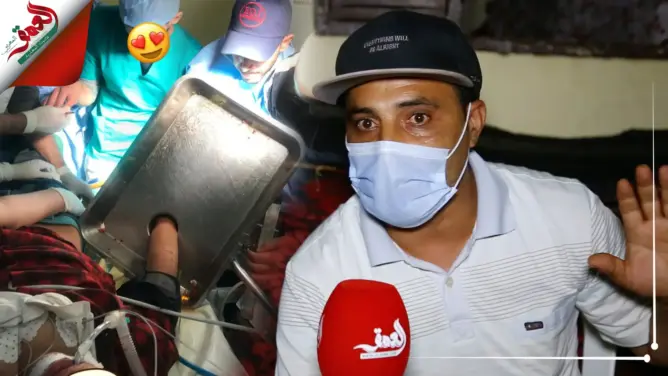 3 ساعات لإزالة المطحنة من يد “طفل سلا”.. وعمه يطالب بمعاقبة مشغله (فيديو)