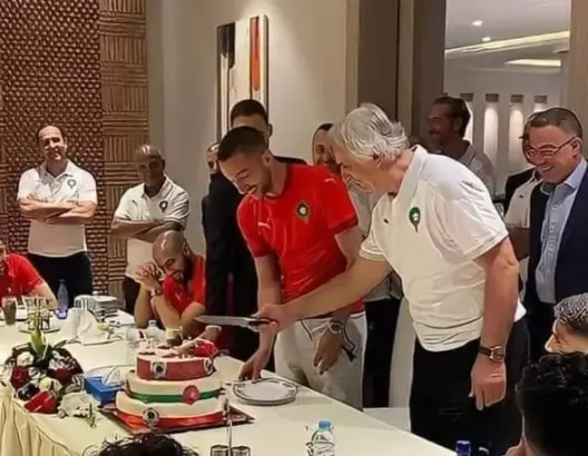 حاليلوزيتش يقصف الدولي المغربي حكيم زياش ويكشف سبب استبعاده