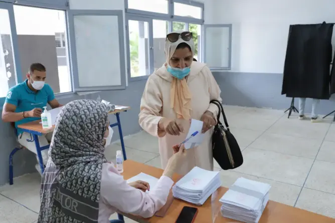 الحوز.. المشاركة الانتخابية تقفز إلى 32% قبل ساعتين من إغلاق صناديق الاقتراع