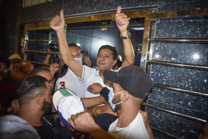 تعود لـ”بعيوي”.. تعليمات لعقل عشرات العقارات بقيمة تفوق 100 مليار