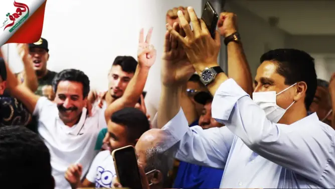 بعد ضمان مقعد في البرلمان.. احتفالات عارمة بمقر الأحرار بطنجة (فيديو)