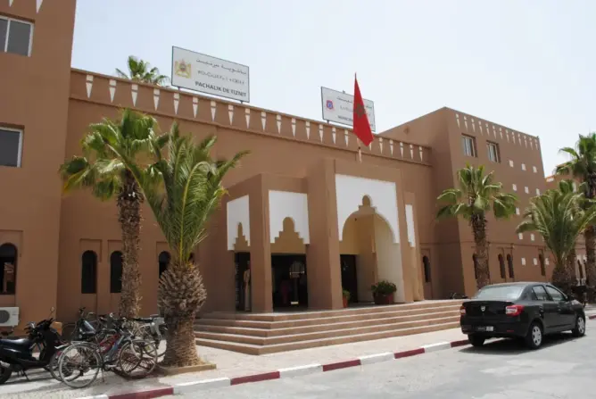 تيزنيت .. تحالف سبعة أحزاب سياسية لتشكيل المجلس الجماعي