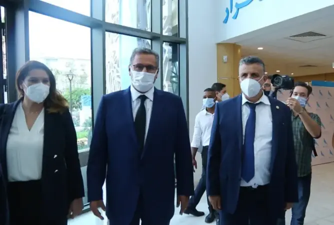 أخنوش يلتقي وهبي والمنصوري في أولى مشاورات تشكيل الحكومة (فيديو)