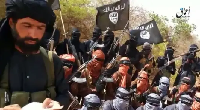 زعيم “داعش” بالصحراء الكبرى.. من هو أبو وليد الصحراوي الذي أعلنت فرنسا مقتله