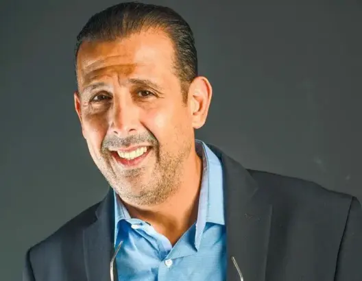 لخصم يوجه لكمة لصاحب مقهى خلال حملة لتحرير الملك العمومي بإيموزار كندر