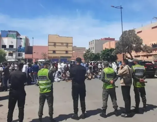 جنازة بلفقيه.. تعزيزات أمنية مشددة بكلميم ونقل جثمان الراحل لمسقط رأسه (فيديو)