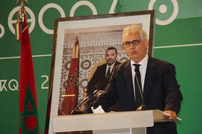 بركة يعد المغاربة العالقين في الخارج بحل قريب ويؤكد نجاح المغرب في مواجهة الجائحة