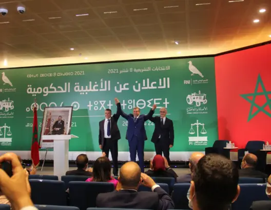 التحالف الثلاثي ينهي هيكلة الحكومة.. والمشاورات مستمرة بشأن أسماء الوزراء