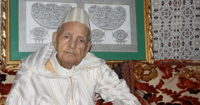 عن عمر يناهز الـ109 سنة.. وفاة شيخ الخطاطين عبد المولى نجمي بآسفي