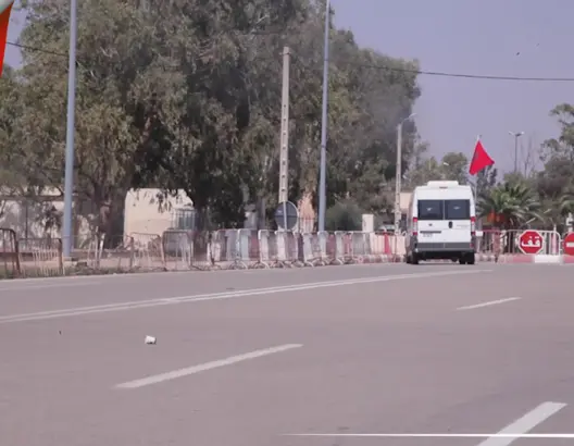 الجزائر تفتح حدودها مع المغرب لترحيل المغاربة العالقين بسجون وهران (فيديو)