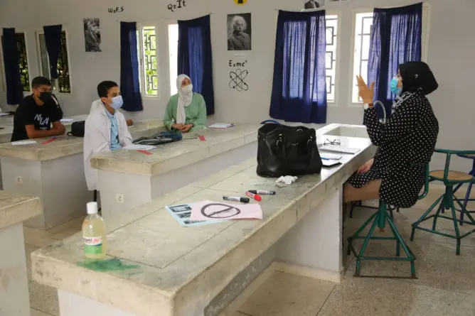 وزارة التعليم تعكف على مراجعة المناهج الدراسية بالثانوي وطريقة التدريس
