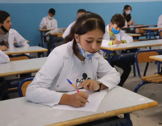 تقرير رسمي يكشف افتقار المؤسسات التعليمية للحواسيب وعدم ربطها بالأنترنت