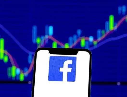 بعد ساعات قليلة من تعرض تطبيقاته لعُطل.. أسهم “فيسبوك” تتراجع بـ %5.5