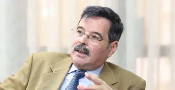 القيادة الجزائرية… عمى سياسي ورُعونة ديبلوماسية