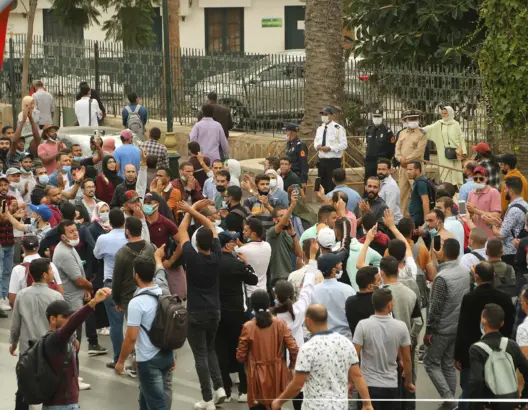 الإفراج عن “المتعاقدين” المعتقلين في احتجاجات “الخميس” ومتابعهم في حالة سراح