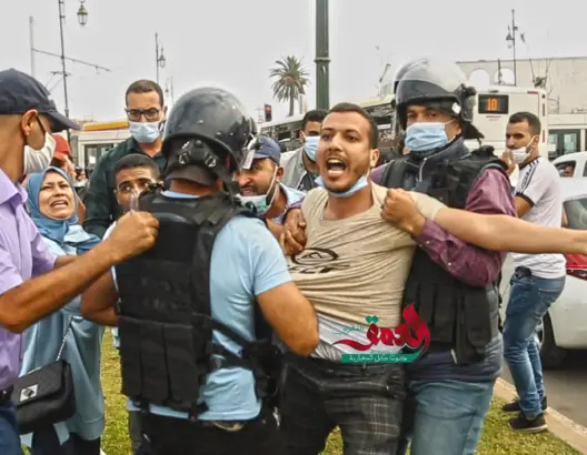 إصابات واعتقالات في صفوف “المتعاقدين” خلال اليوم الثاني من “الإنزال الوطني” (فيديوهات وصور)