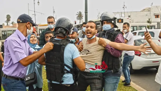 إصابات واعتقالات في صفوف “المتعاقدين” خلال اليوم الثاني من “الإنزال الوطني” (فيديوهات وصور)