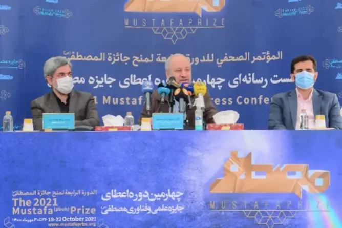 “نوبل” العالم الإسلامي.. تتويج 5 علماء مسلمين بجائزة “المصطفى” للعلوم بينهم عالِم مغربي