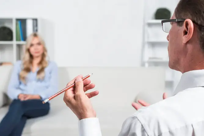 دراسة ترصد الاضطرابات النفسية في أماكن العمل وإمكانيات العلاج