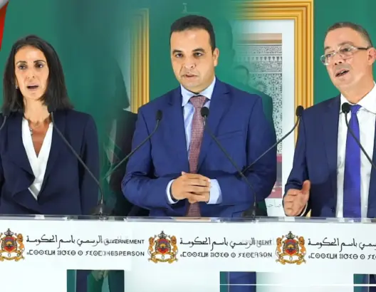 3 وزراء يقدمون توضيحات حول مشروع “مالية 2022” المصادق عليه من طرف الحكومة (فيديو)