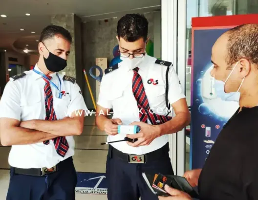 هيئات حقوقية تعتبر فرض جواز التلقيح “خرقا” للدستور وتطالب بالتراجع عن القرار