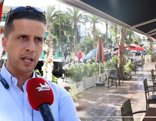 المقاهي تحصي خسائرها بعد فرض جواز التلقيح ومطالب بحماية النوادل من الاعتداءات