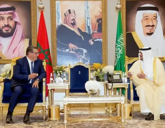 أخنوش يحل بالرياض لتمثيل الملك في القمة العربية الإسلامية غير العادية.. وغزة تتصدر الأجندة