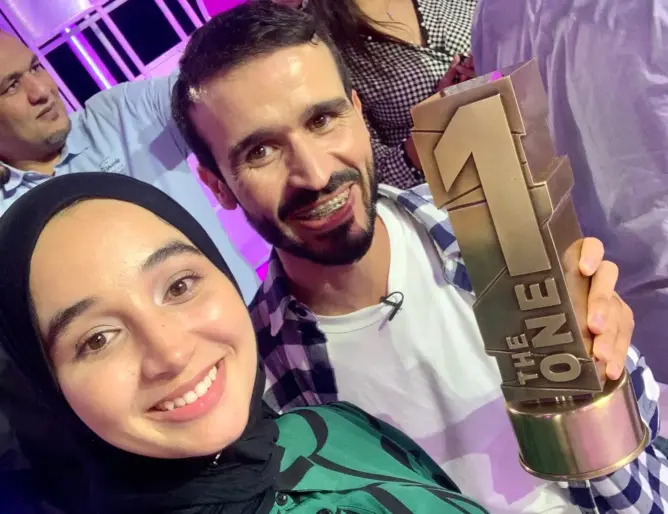 يروي قصصا إنسانية من المغرب العميق.. “العاديون” يتوج بلقب “أفضل صانع محتوى”