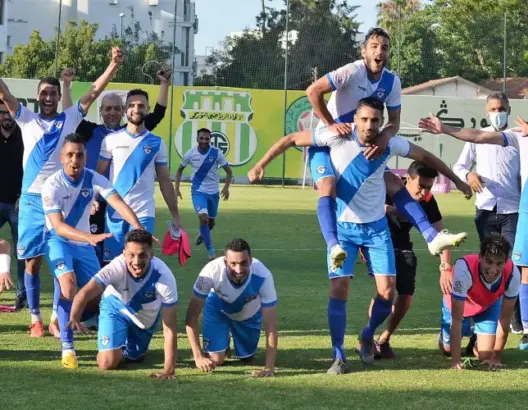 البطولة الاحترافية: السوالم يتغلب على واد زم.. والمحمدية يتنفس الصعداء