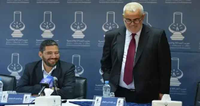 الإدريسي: بنكيران طالب نواب البجيدي بالتريث في معارضة حكومة أخنوش