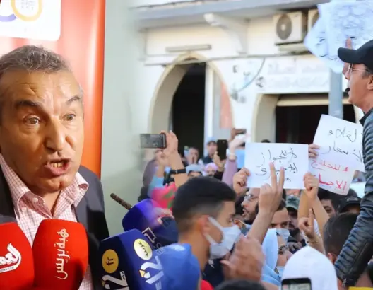 لطفي يدعو الحكومة إلى تعويض المواطنين عن مضاعفات اللقاح (فيديو)