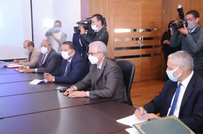 ناقشا قضايا الاستثمار بالجهة.. والي مراكش آسفي يجتمع بمدير البنك الأوروبي الجديد