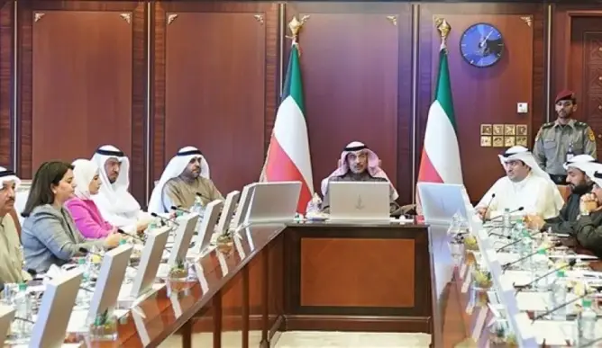 الحكومة الكويتية تقدم استقالتها لأمير البلاد على خلفية أزمة مع مجلس النواب