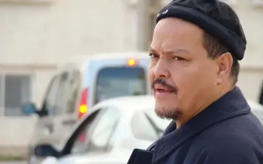 الفنان عبد الله فركوس يجري عملية جراحية على القلب