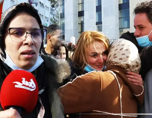 متابعة معتقلي احتجاجات “جواز التلقيح” بطنجة في حالة سراح.. والمتابعون: من حقنا رفض الجواز (فيديو)