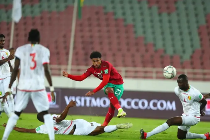 المغرب يواصل سلسلة الانتصارات في تصفيات المونديال بالفوز على غينيا (صور)