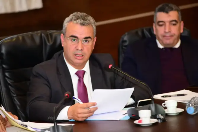 السطي يحذر من تفجر احتجاجات جديدة بالمملكة بعد قرار وزارة التعليم