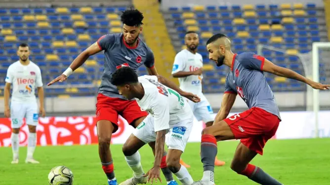 الرجاء يسقط أمام أسفي ويبتعد بفارق 8 نقاط عن صدراة البطولة