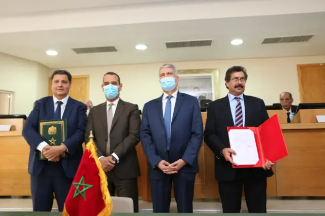 وزير الفلاحة يدشن مجزرة بيداغوجية للدواجن بالبيضاء ويوقع 3 اتفاقيات (صور)