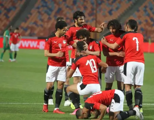 كأس العرب.. مصر تنجو من فخ لبنان والجزائر تكتسح السودان برباعية