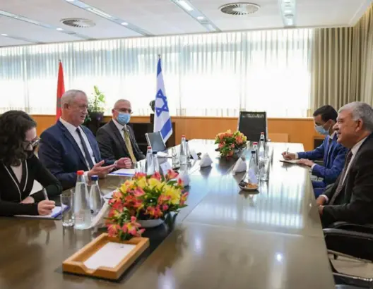 بعد زيارته للمغرب.. وزير الدفاع الإسرائيلي يستقبل رئيس مكتب الاتصال المغربي