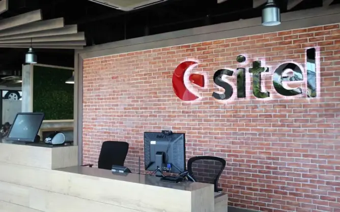 الطرد “التعسفي” لمستخدمي شركة “SITEL” بسبب نشاطهم النقابي يصل البرلمان